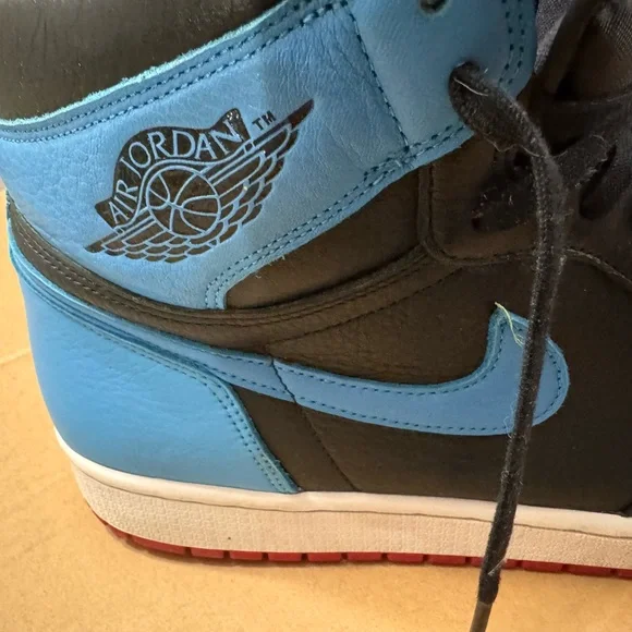 Nike Air Men's Black, Red, and Blue Sneakers - Picture 14 of 16